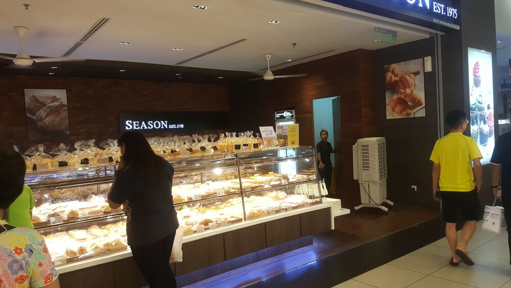 Snack Bar