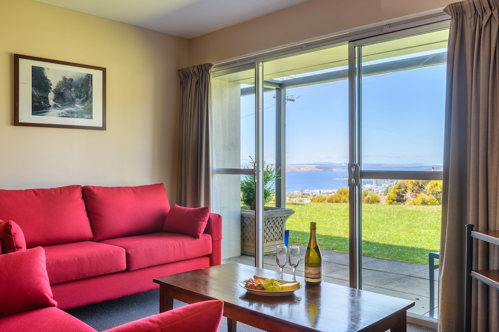 Standard Two Bedroom Apartment - Harbour View - Guestroom