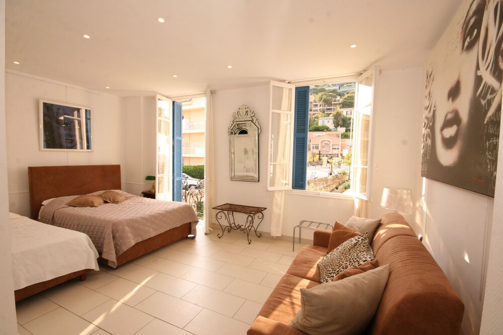 Guestroom