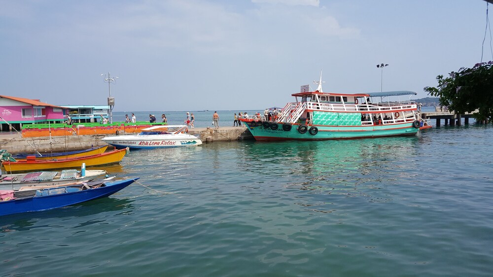 ท่าเรือ