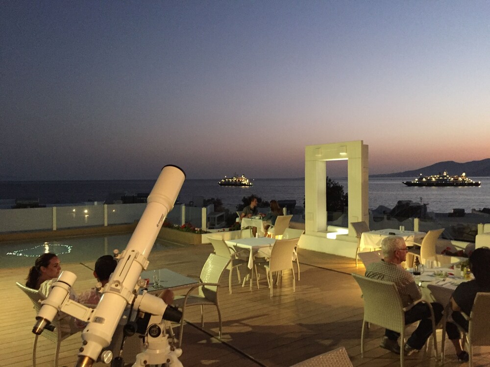 Hotel Bar
