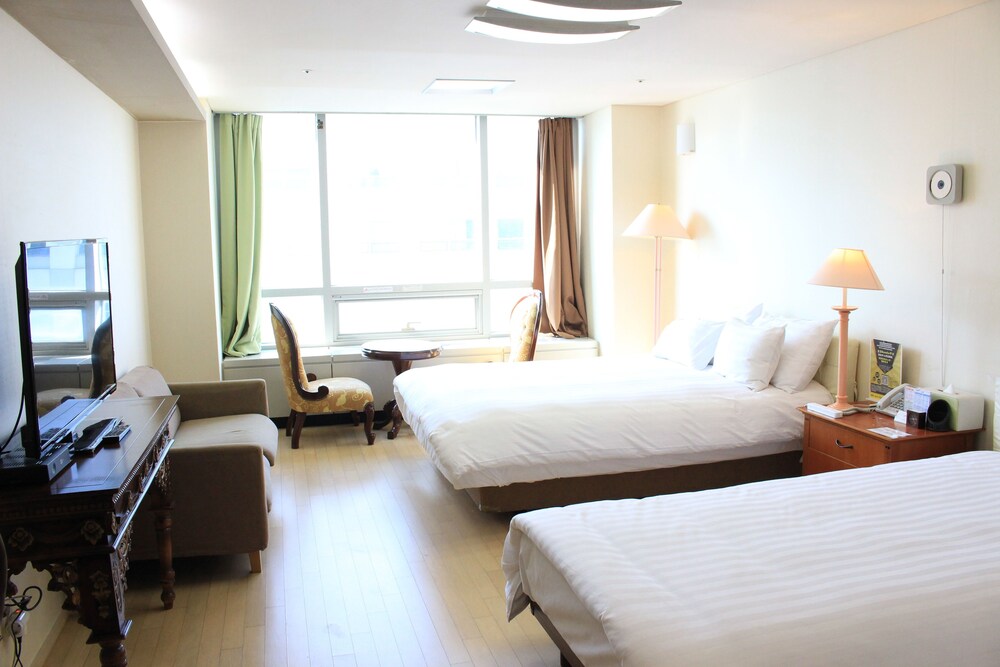 Guestroom