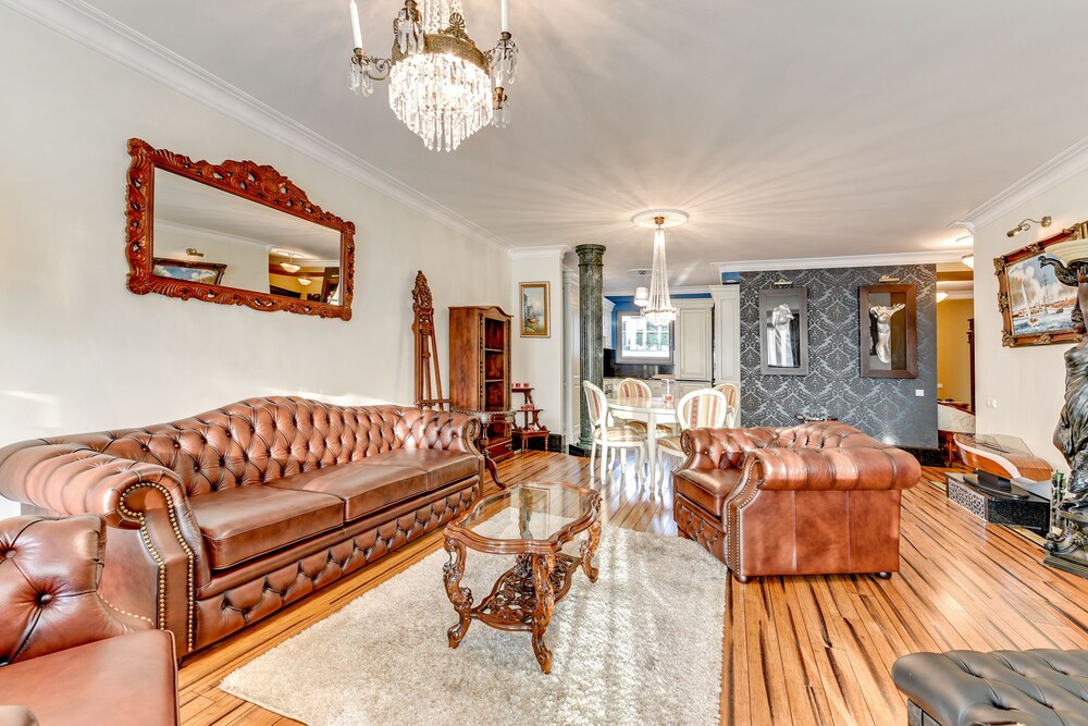 Superior Apartment, 2 Bedrooms, Balcony (6 adults) - Living Room