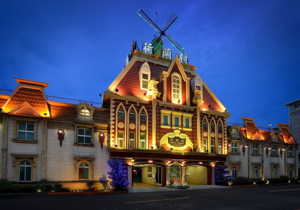 Hotel Front - Evening/Night
