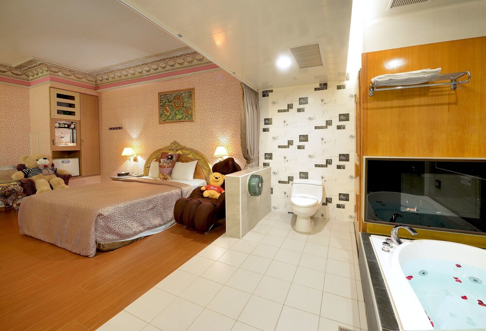 Guestroom