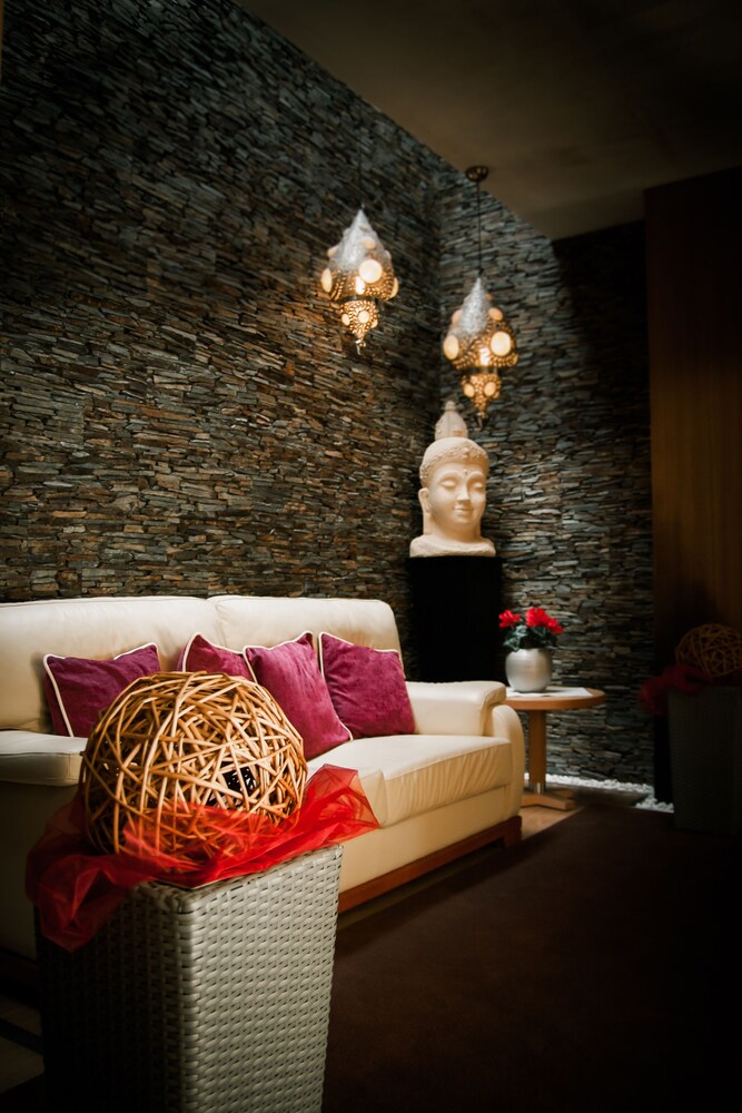 Spa Reception