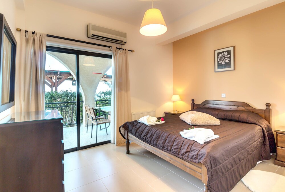 Apartment, 2 Bedrooms - Guestroom