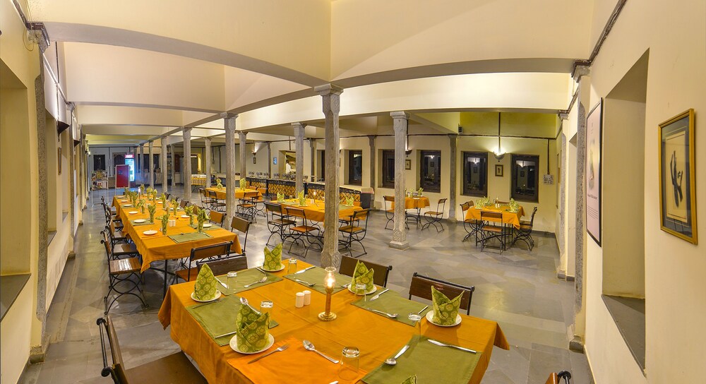 Family Dining