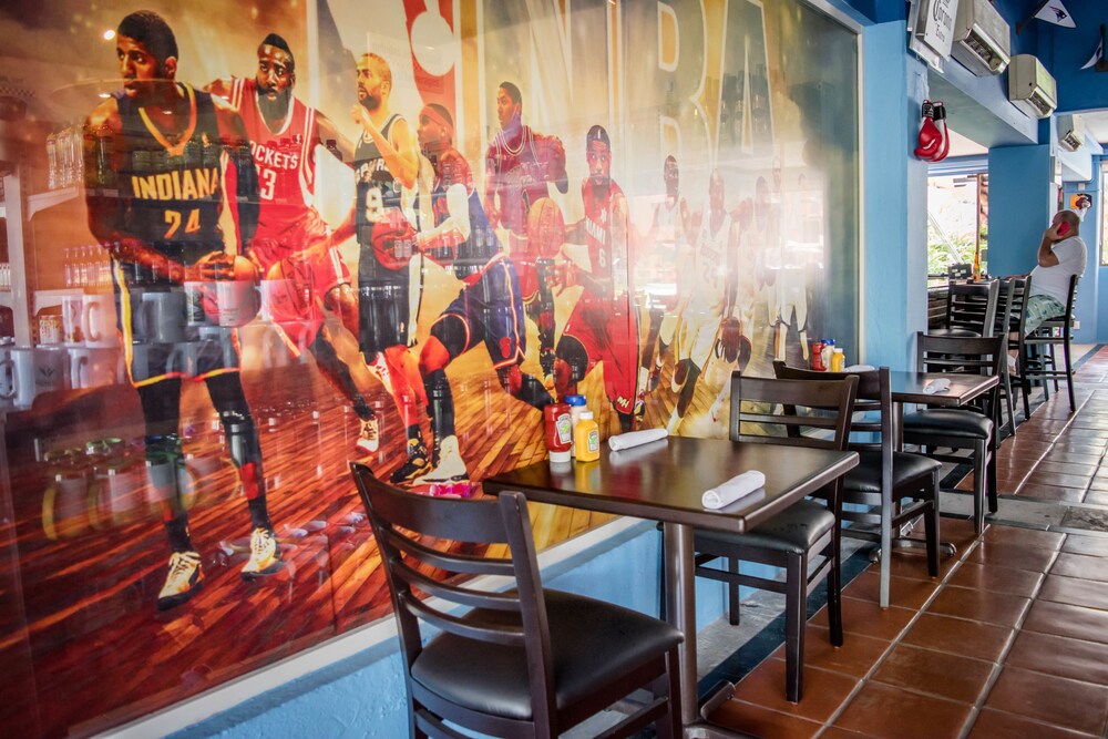 Sports Bar
