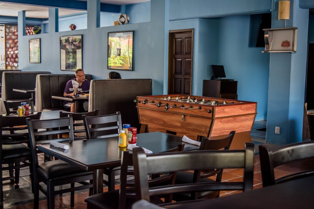 Sports Bar