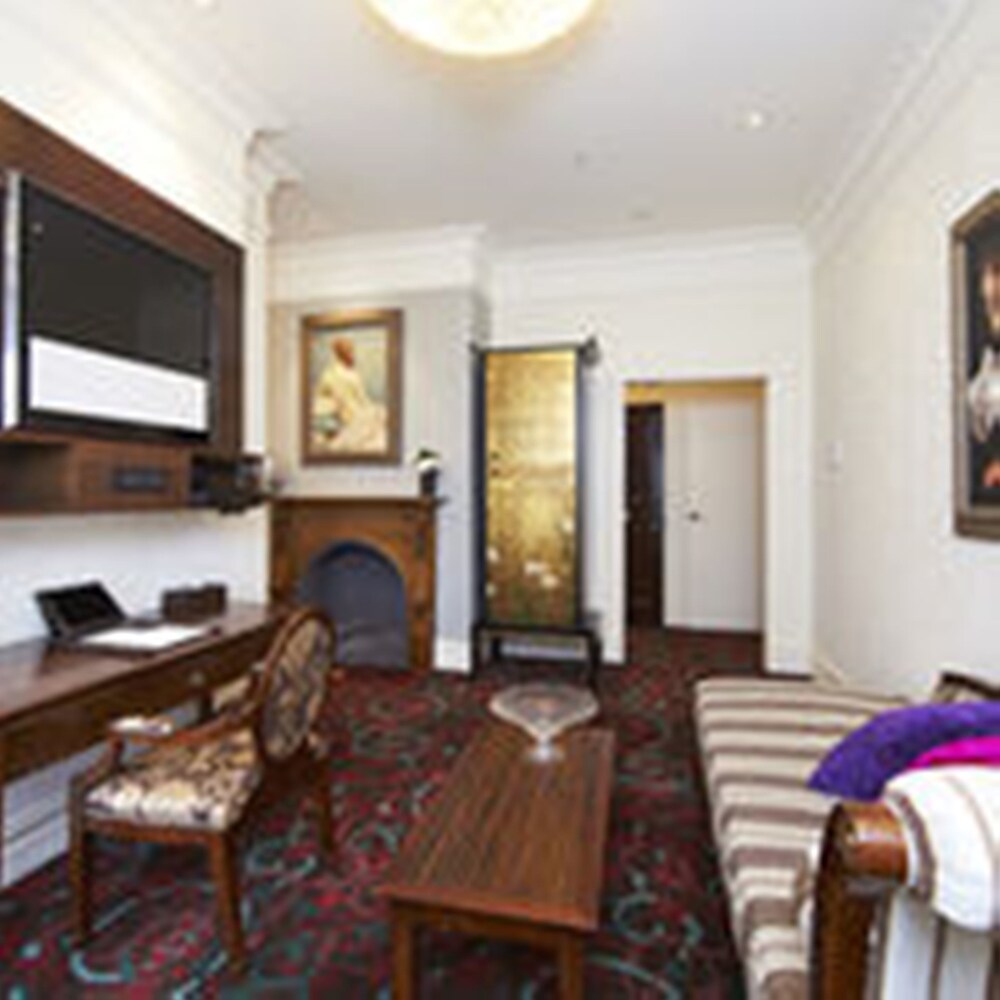 Guestroom