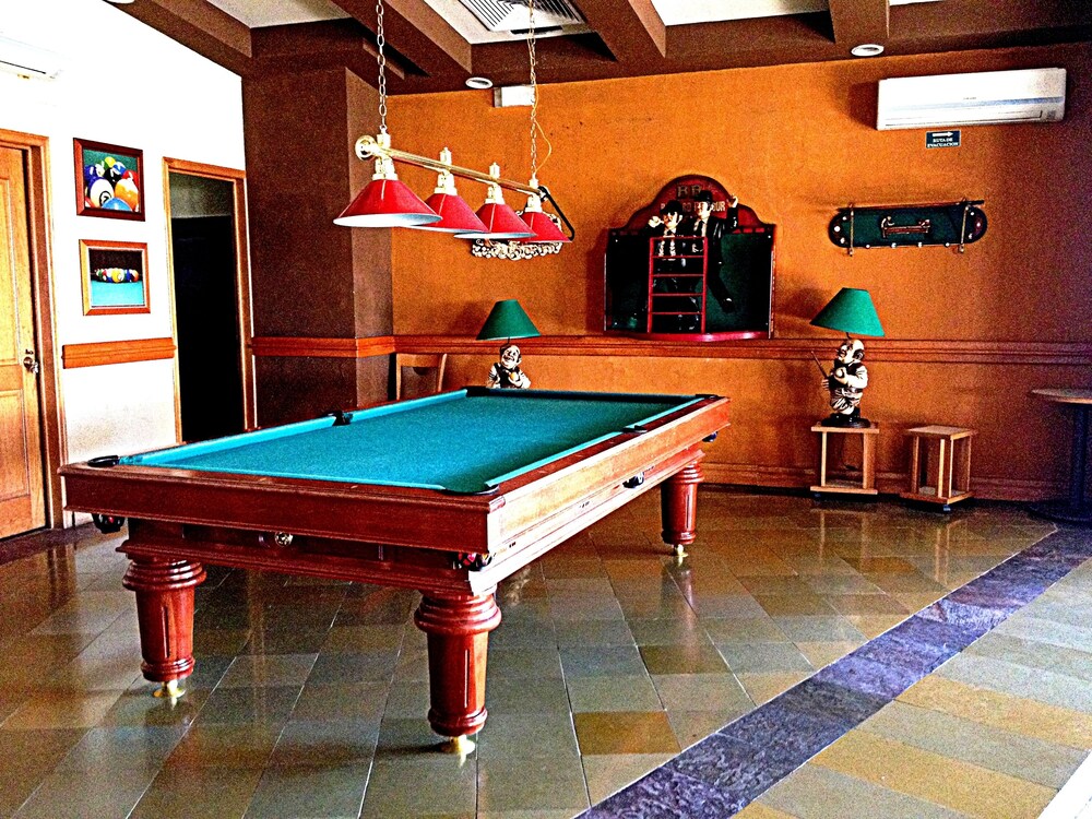 Hotel Bar