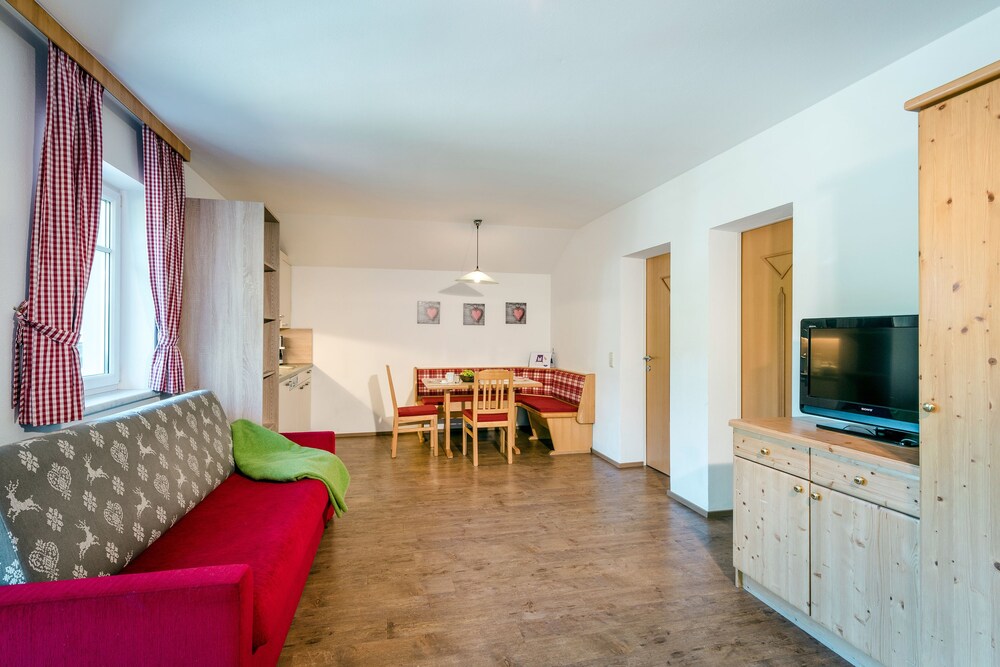 Standard Apartment, Balcony (Typ 1) - Living Area