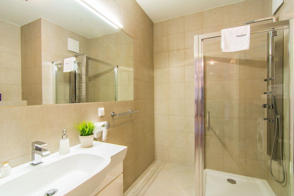 Superior Apartment, 1 Bedroom - Bathroom