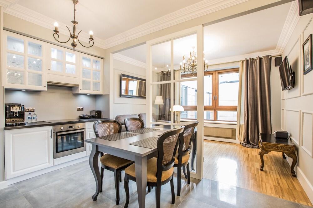 Superior Apartment, 1 Bedroom - In-Room Dining