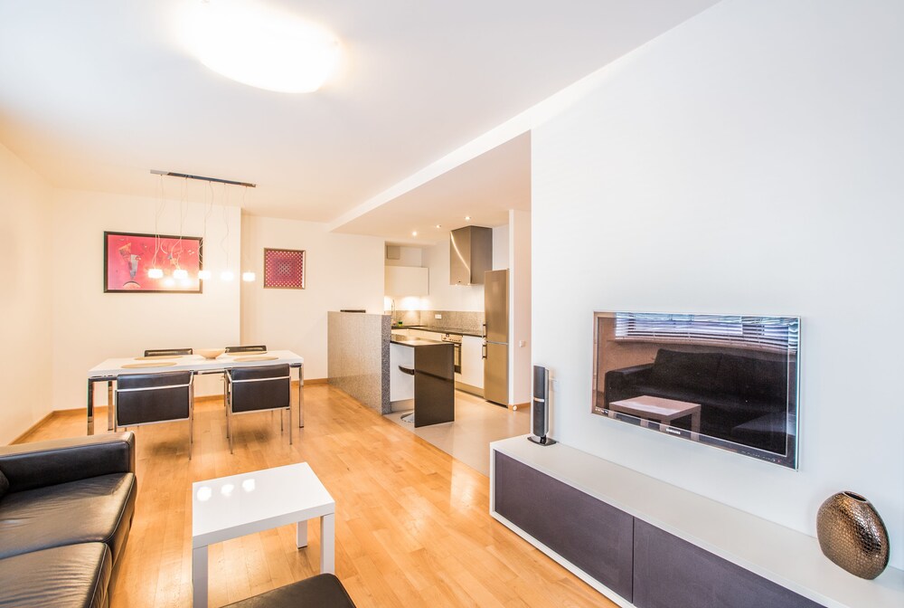 Deluxe Apartment, 1 Bedroom - Living Room
