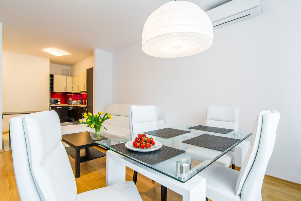 Superior Apartment, 1 Bedroom - In-Room Dining