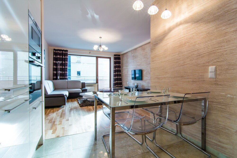 Superior Apartment, 2 Bedrooms - Living Area