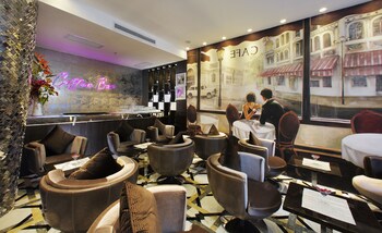 Hotel Lounge