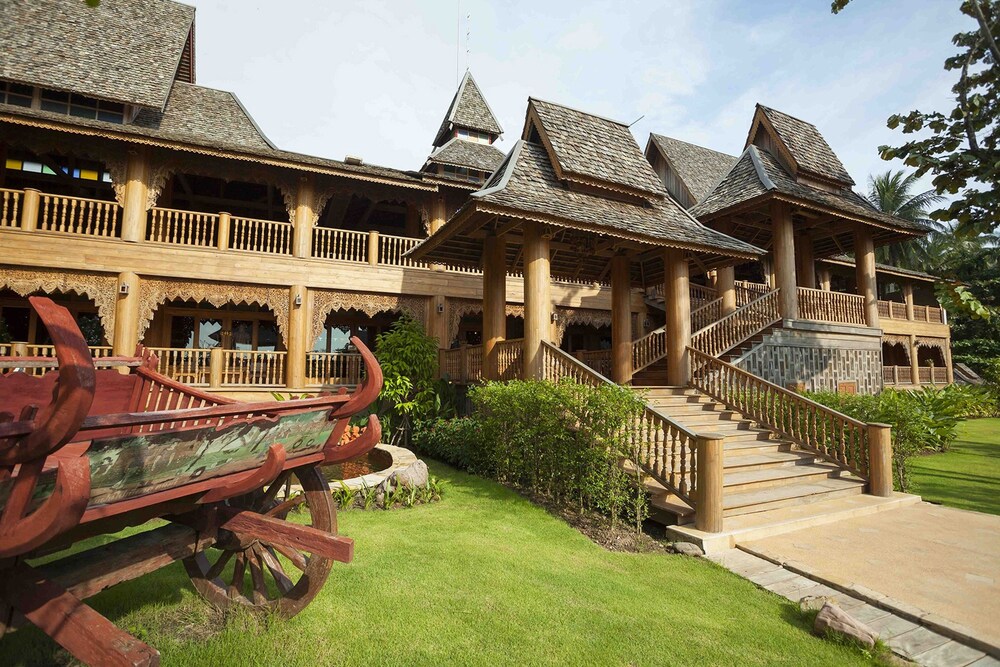 Hotel Front