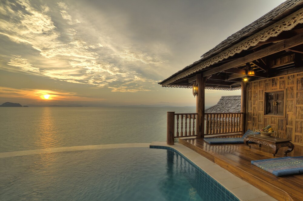 Infinity Pool