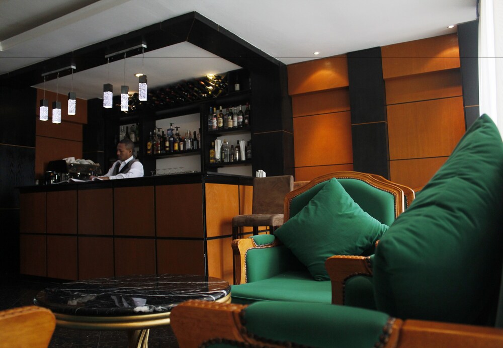 Executive Lounge