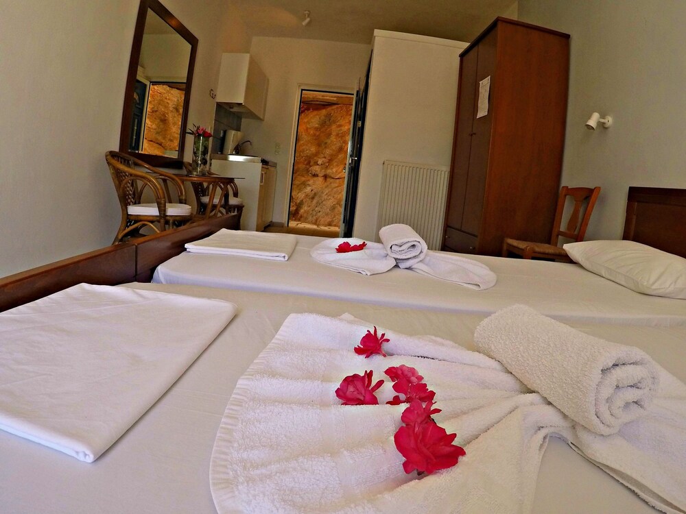 Studio - Guestroom