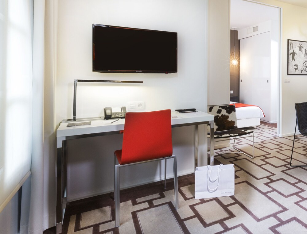 Centre d'affaires dans la chambre