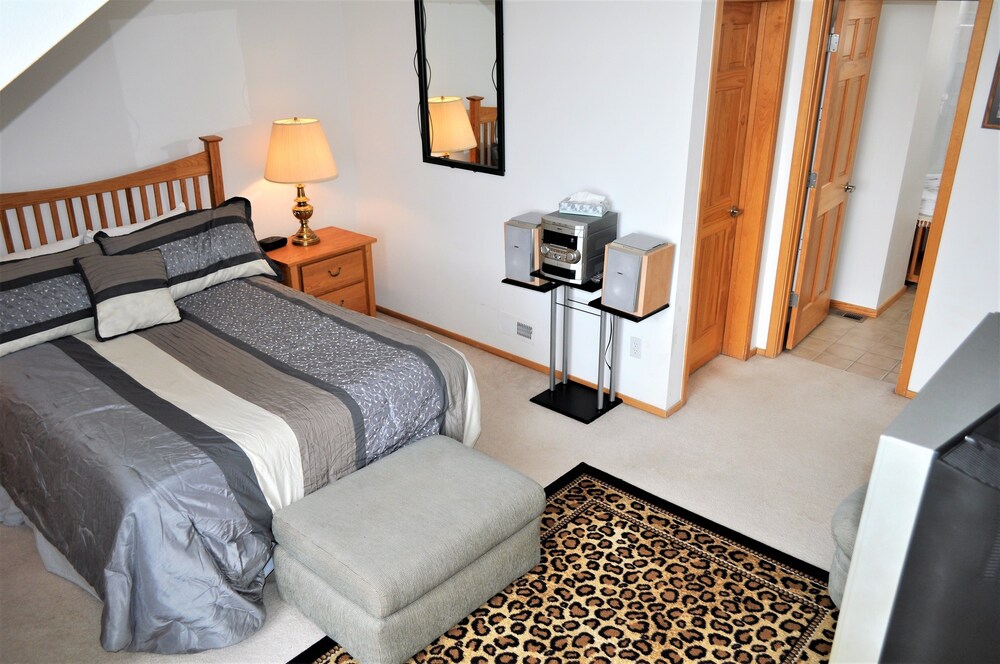Standard Room, 3 Bedrooms - Guestroom