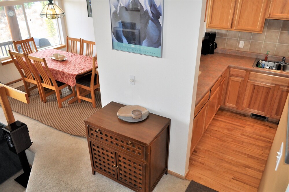 Standard Room, 3 Bedrooms - Living Area
