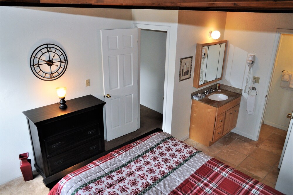 Standard Room, 2 Bedrooms - Guestroom