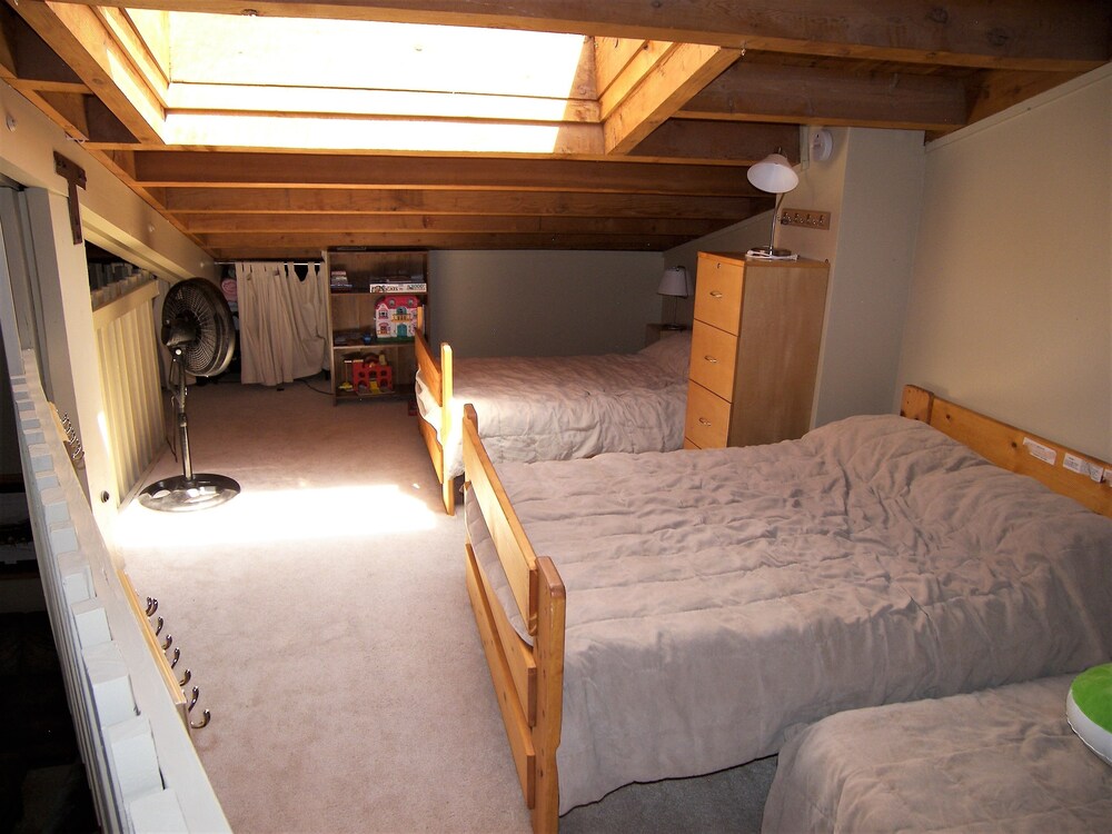 Standard Room, 2 Bedrooms - Guestroom