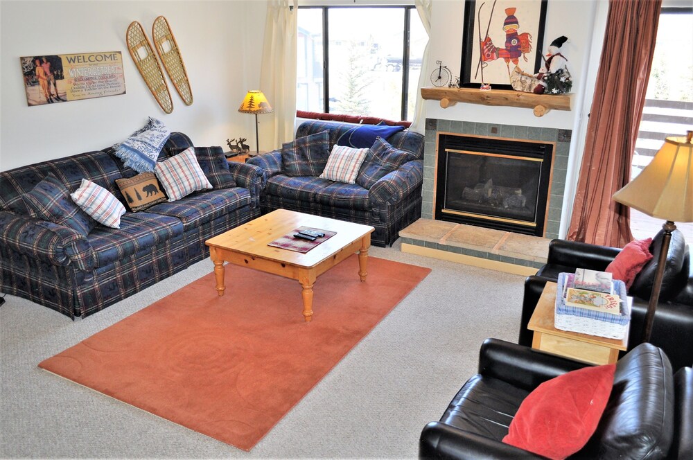 Standard Room, 2 Bedrooms - Living Area