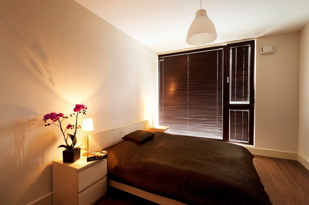 Apartment, Two Double Beds - Guestroom