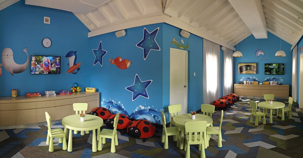 Childrens Play Area - Indoor