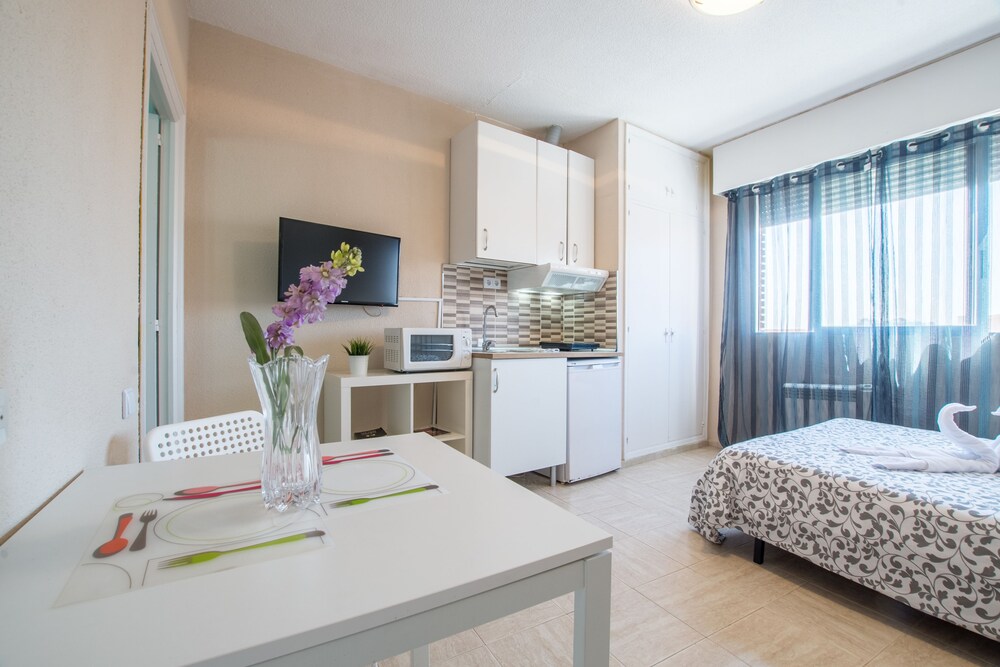 Studio, Private Bathroom (2 people) - Guestroom