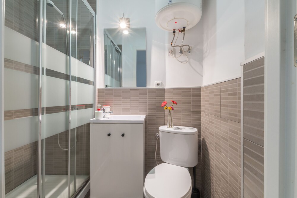 Studio, Private Bathroom (4 people) - Bathroom