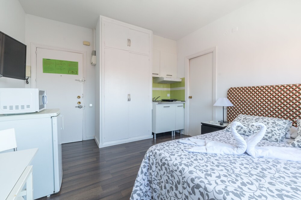 Studio, Private Bathroom (2 people) - In-Room Kitchen