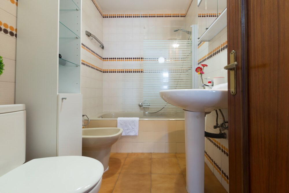 Apartment, 1 Bedroom - Bathroom