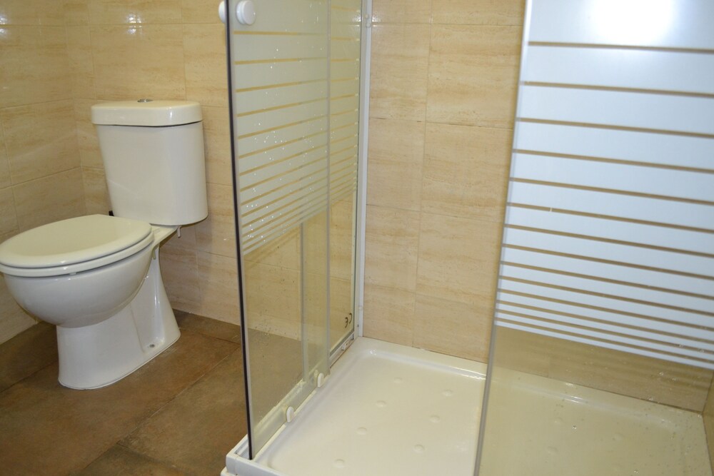 Studio, Private Bathroom (3 people) - Guestroom