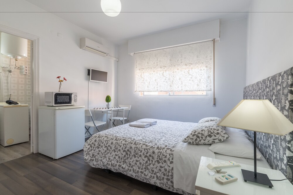 Studio, Private Bathroom (2 people) - Guestroom
