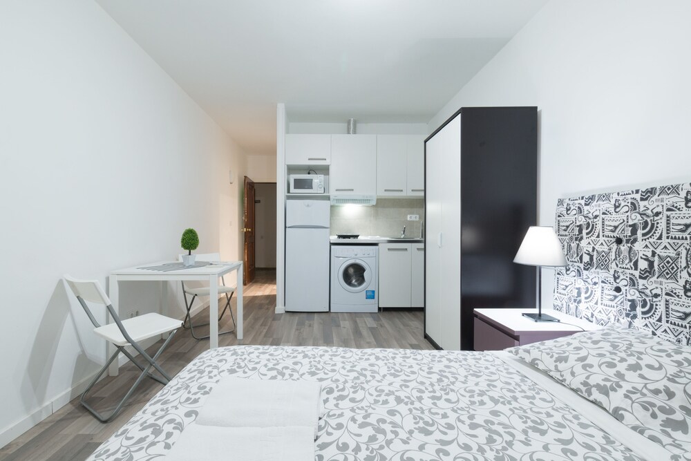 Studio, Private Bathroom (2 people) - In-Room Kitchen