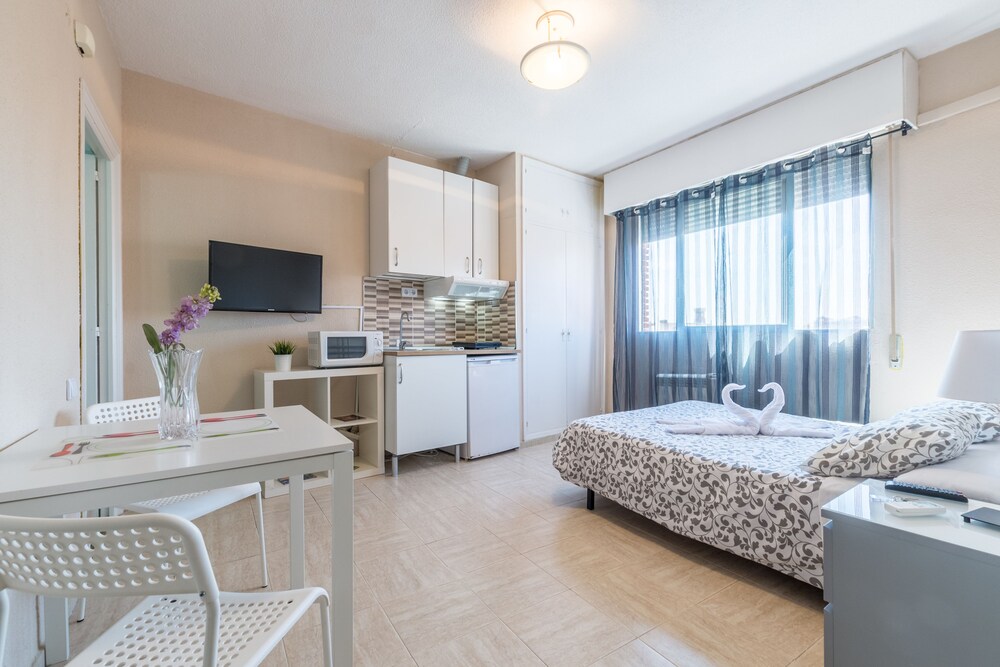 Studio, Private Bathroom (2 people) - Guestroom