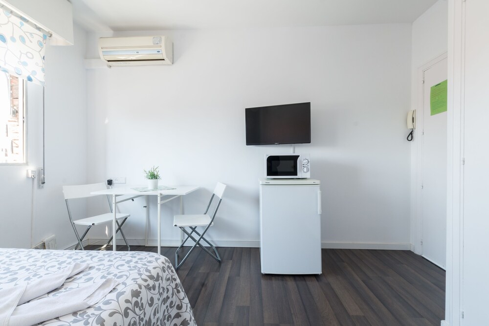 Studio, Private Bathroom (2 people) - Guestroom