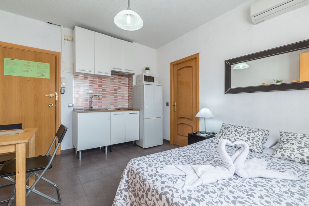 Studio, Private Bathroom (2 people) - Guestroom