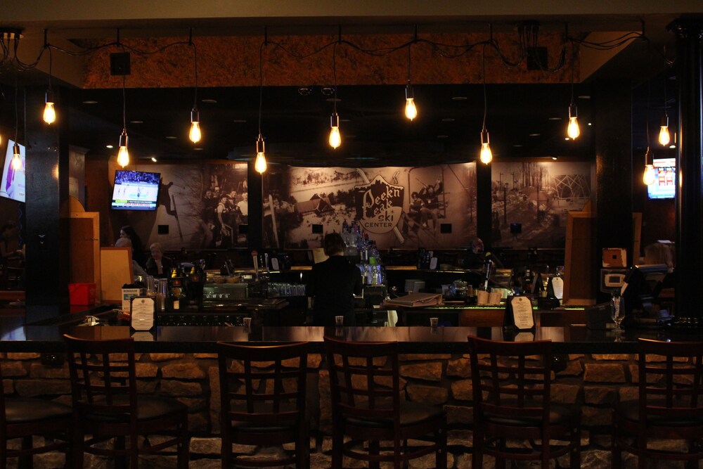 Hotel Bar