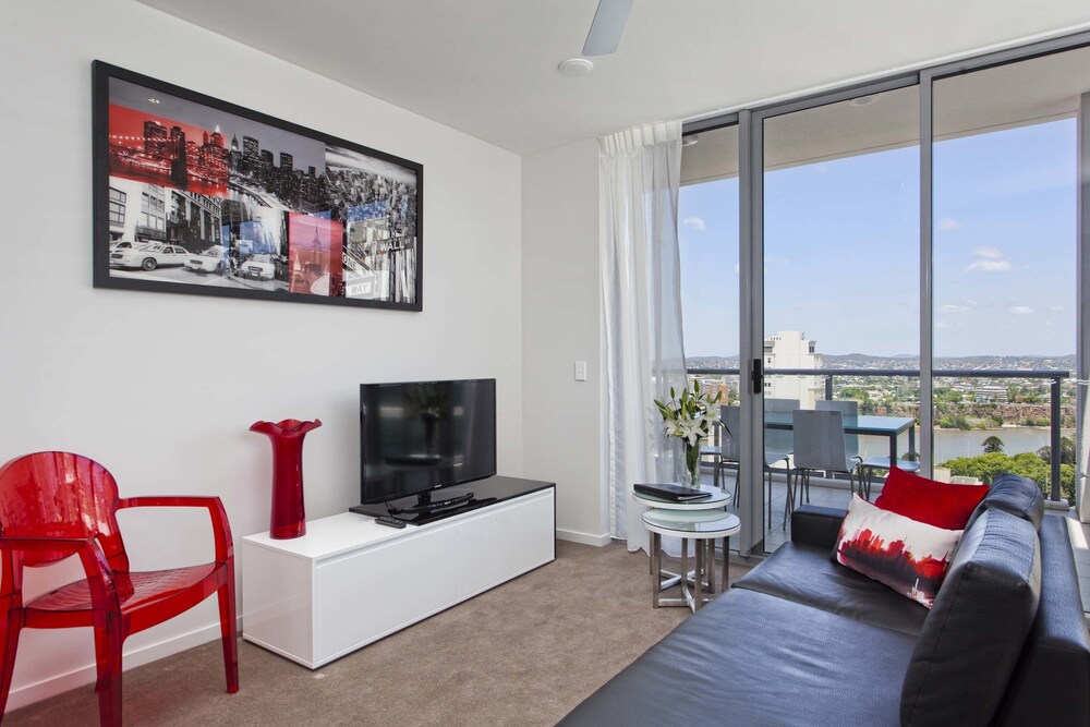 Apartment, 2 Bedrooms - Living Room