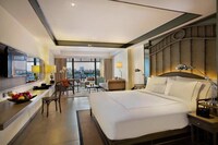 Premium Riva Room ( River View with Balcony )
