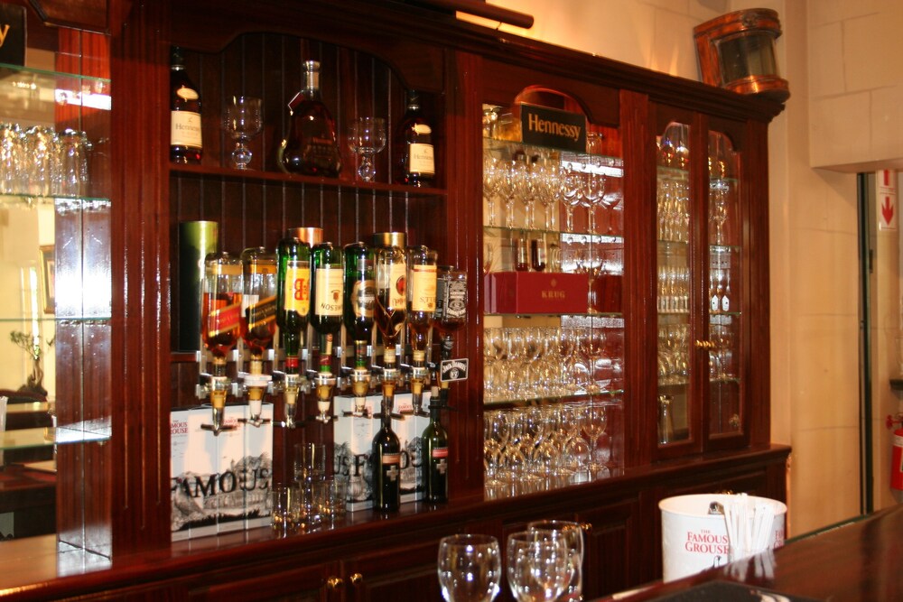 Hotel Lounge