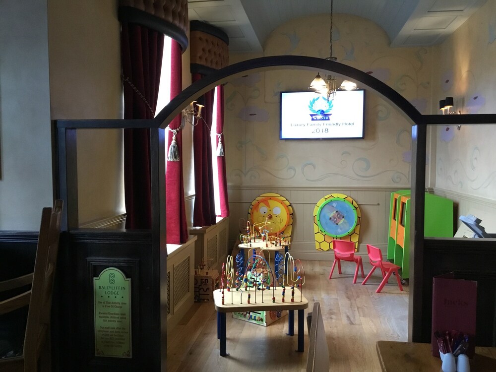Childrens Play Area - Indoor